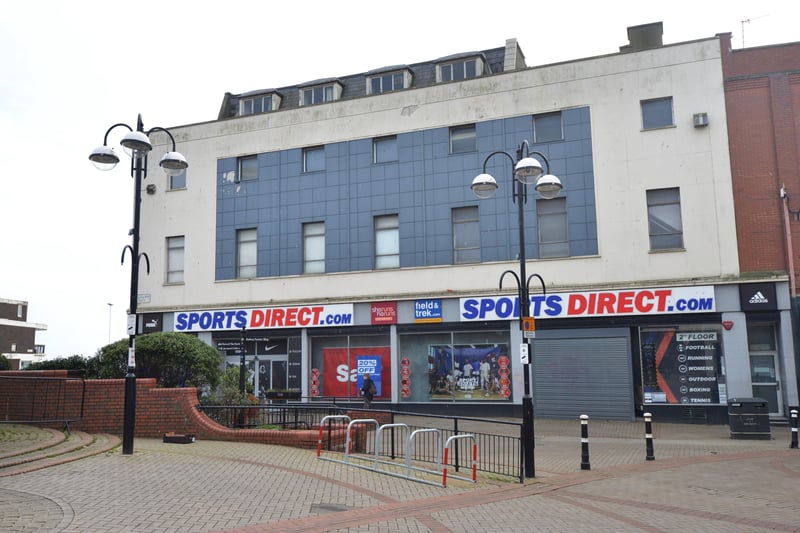 Sports Direct in Hastings SUS-211103-150237001