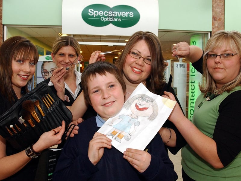Wellingborough Specsavers Mother's Day winner: Jacob Hunt, 10 with his painting of his mum l-r Melissa Ward, Nicky Neville, Jayne Hunt, and Nicky Cook: March 2007