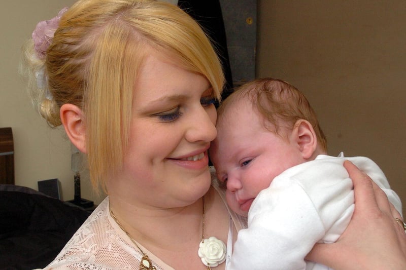 Jenny Coe with son Ellis Barratt, 14 weeks, March 2011.