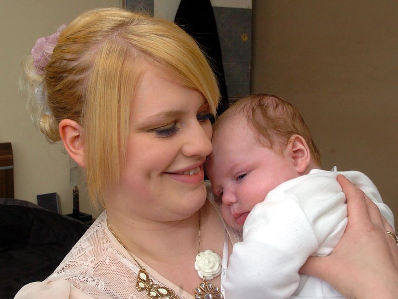 Jenny Coe with son Ellis Barratt, 14 weeks, March 2011.