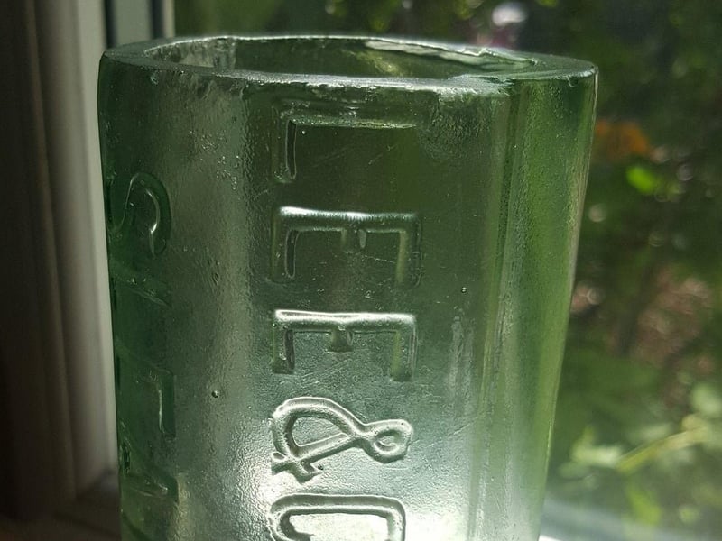 A vintage cod bottle transformed into an display glass or for tea lights made by Kilner for Lee and Green of Sleaford, priced at £10 from Bygones Finds. It was made into a glass as the top had been smashed to take out the marble. it has been smoothed, cleaned and lacquered to give it a truly gorgeous look. Embossed with “Lee & Greens, Sleaford & Spalding”.
To order go to: https://www.etsy.com/uk/listing/710249909/vintage-cod-bottle-transformed-into-a EMN-211203-174352001