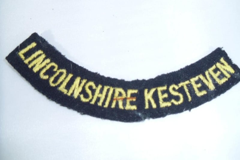 A Second World War ARP/Civil Defence shoulder badge with the title “Lincolnshire Kesteven” from North Wales Militaria priced at £12. It is from the 1940s and quite a scarce in this condition. Go to: https://www.etsy.com/uk/listing/959853478/ww2-and-later-arpcivil-defence-shoulder EMN-211203-174342001