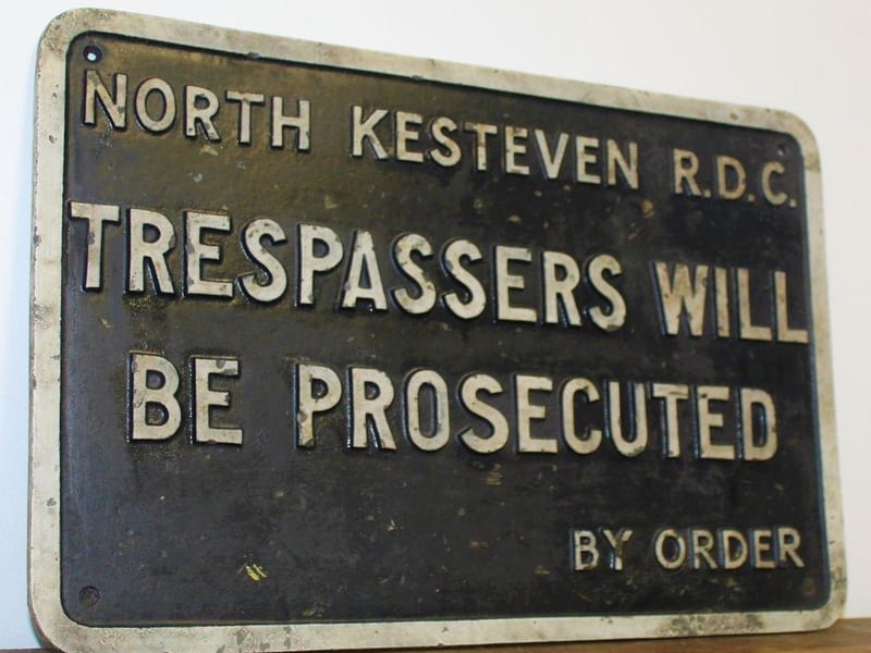This is a North Kesteven Rural District Council trespassers sign -ideal for advertising decor, a 'man cave' or garage. It is a vintage sign priced at £95 from House of Heritage store, plus postage. This decorative and desirable sign dates from around 1970s and is made from alloy. A 'real collector's item'. It is in good condition considering age, some marks, scratches and loss of painted finish. EMN-211203-174412001