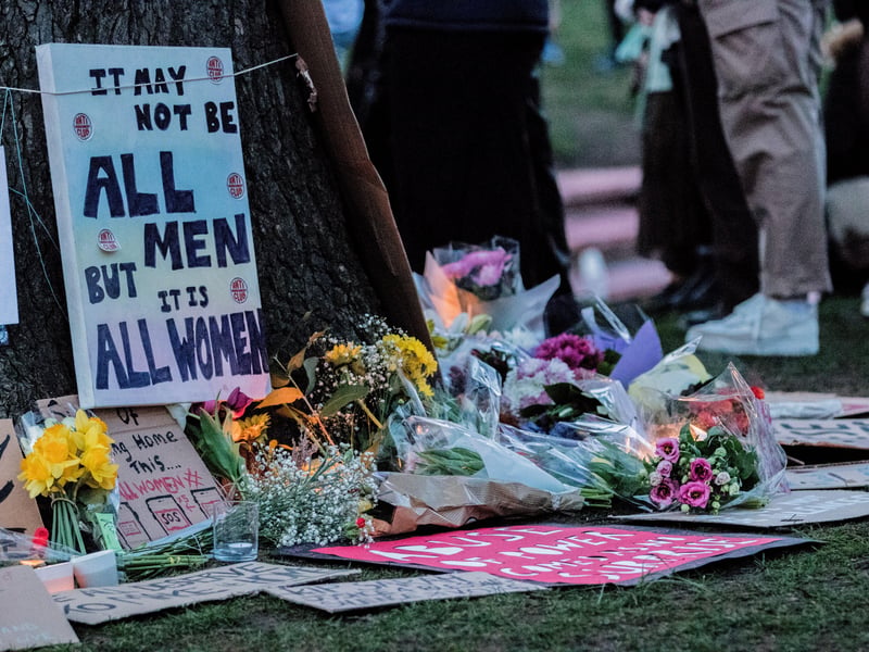 Police clash with demonstrators at Valley Gardens in Brighton