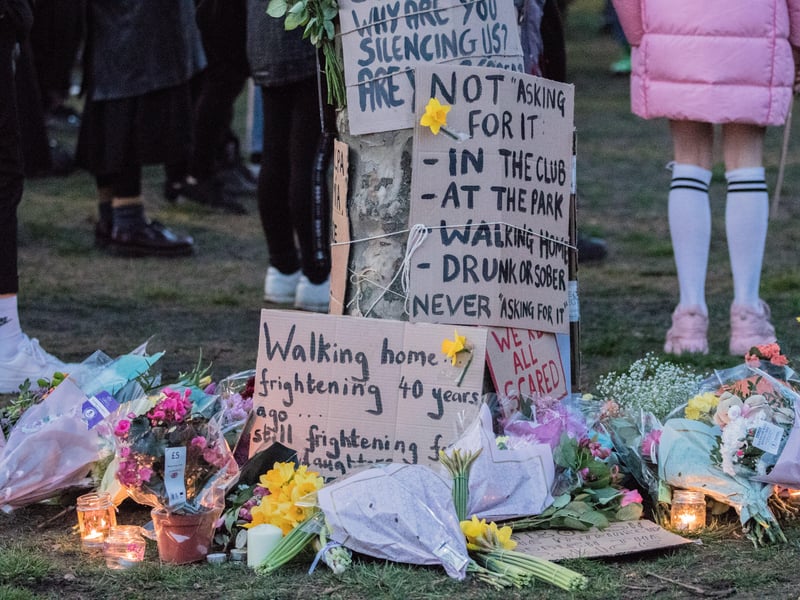 Police clash with demonstrators at Valley Gardens in Brighton