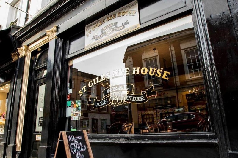 A former local CAMRA pub of the year, St Giles Ale House is Northampton's first and only micropub and opened in 2016. It specialises in real ale and real cider, featuring newly released ales from around the country that tend to come from more obscure breweries. Beer club runs from Tuesday to Thursday teatime with a discount on ale and cider.