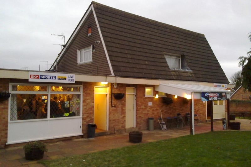 The Road to Morocco pub, on Bridgewater Drive, is a 1960s estate pub that has a bar area and a homely lounge. The bar area is more lively and it is where pool and darts are played and the lounge area is generally the quieter area of the pub with the exception of rugby matches featuring the Northampton Saints!