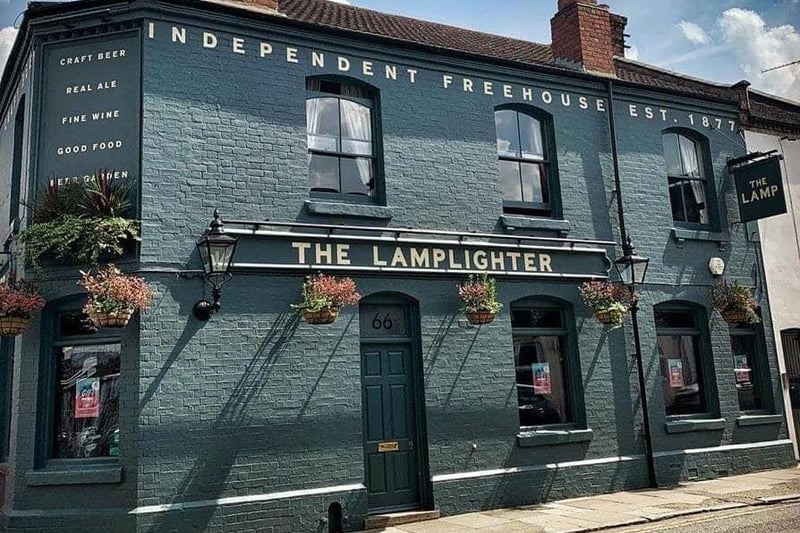 The Lamplighter, on Overstone Road, is a traditional street-corner pub that has an open fire in the bar and a heated courtyard. It offers five rotating beers that come from established micros and stocks locally brewed real ales. Home-cooked food is served and this pub supports local industry by using nearby suppliers.