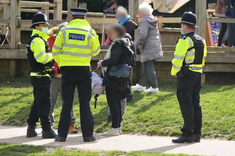 Hastings police patrolling Alexandra Park on Sunday March 21 ready to disperse a planned gathering during the UK's lockdown. SUS-210321-115727001