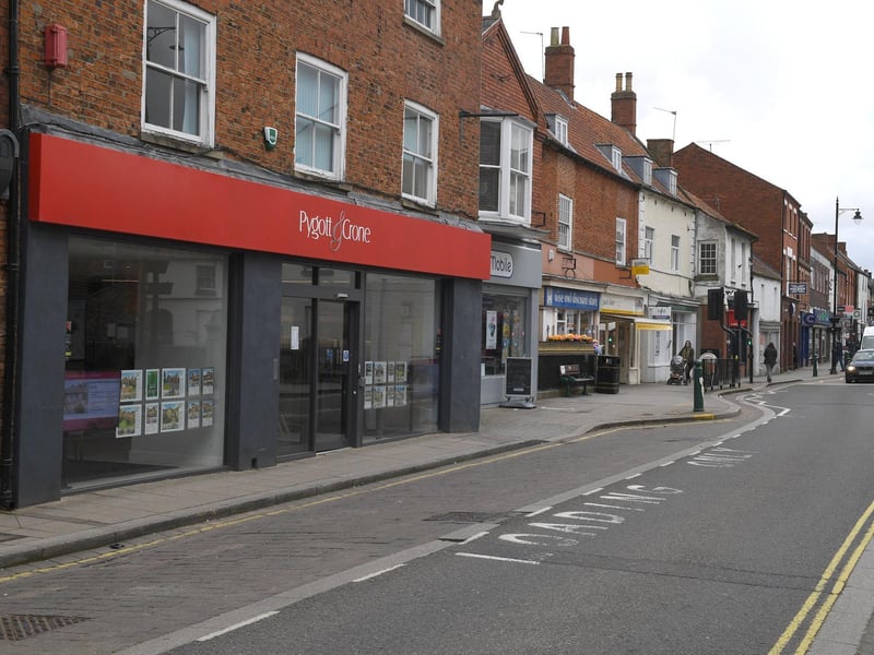Sleaford streets and shops during Coronavirus Pandemic. EMN-210323-114157001