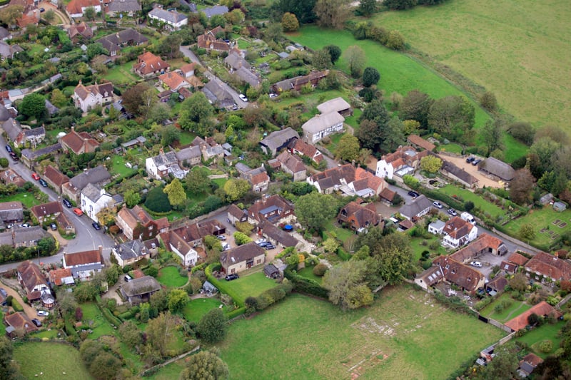 The third biggest price hike was in Amberley, Pulborough & Storrington where the average price rose to £456,605, up by 14.3 per cent on the year to September 2019. Overall, 139 houses changed hands here between October 2019 and September 2020, a drop of 16 per cent.  photo by derek martin ENGSNL00120111010105908