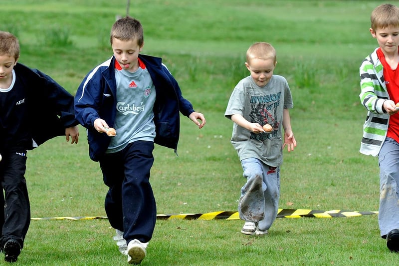 An egg race at Goffs Park in 2009