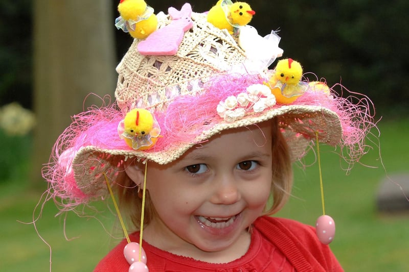 Easter bonnets at Langley Lane playgroup 2009