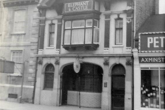 The Elephant and Castle pub in Westgate in 1976. Do you have any memories of the pub and its regulars?