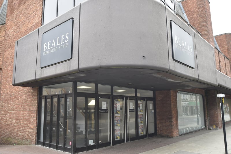 Re-opening of the former Beales store at Westgate EMN-210104-165516009