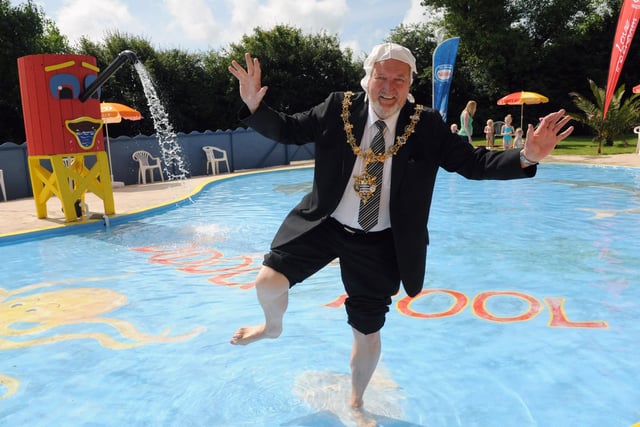 Then mayor or 

Worthing Noel Attkins reopened the paddling pool at Brooklands Park in 2009
