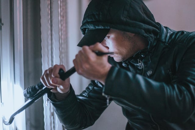 There were 172 burglaries in LU2 0 between Feb 2019 and Jan 2020.