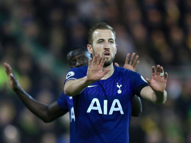 Manchester rivals City and United will go toe-to-toe in an attempt to sign Tottenham Hotspur striker Harry Kane for 150m this summer. (90min)