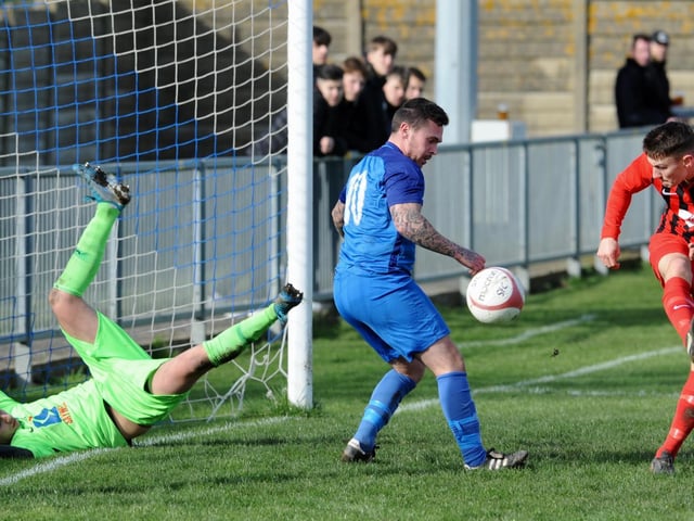 Action from Shoreham v Worthing United