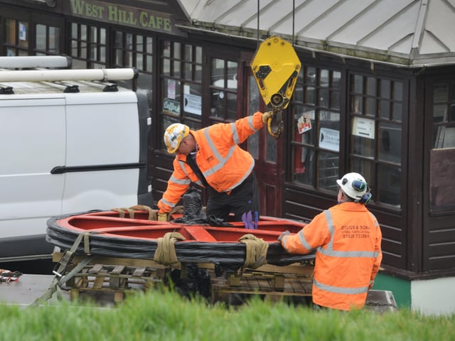 Wheel replacement for the West Hill funicular railway being delivered. SUS-200319-102933001