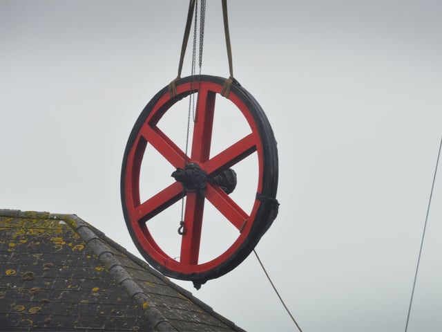 Wheel replacement for the West Hill funicular railway being delivered. SUS-200319-103145001