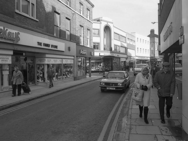 The sub-committee would then make a decision on whether pedestrianisation would be continued permenantly or abandoned.