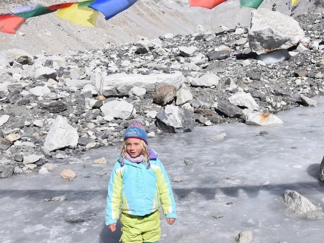 Ashleen Mandrick from Lancing reached the south base camp of Mount Everest in Nepal, which is 5,364 metres above sea level. SUS-201103-113037001