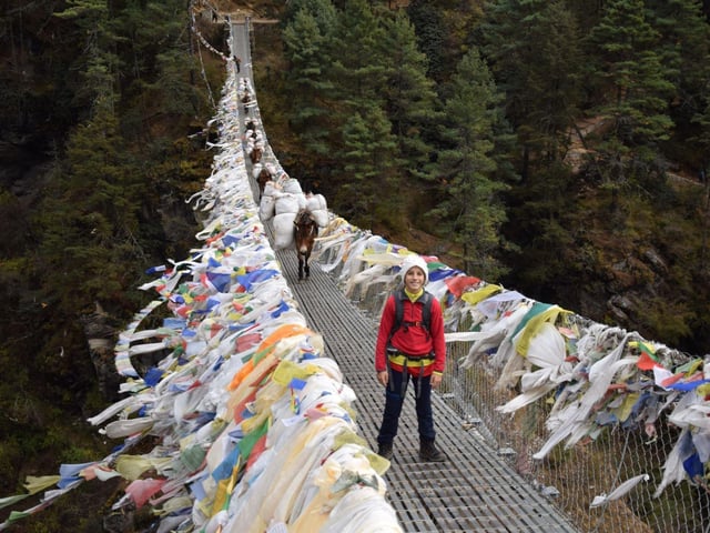 Ashleen Mandrick from Lancing reached the south base camp of Mount Everest in Nepal, which is 5,364 metres above sea level. SUS-201103-112946001