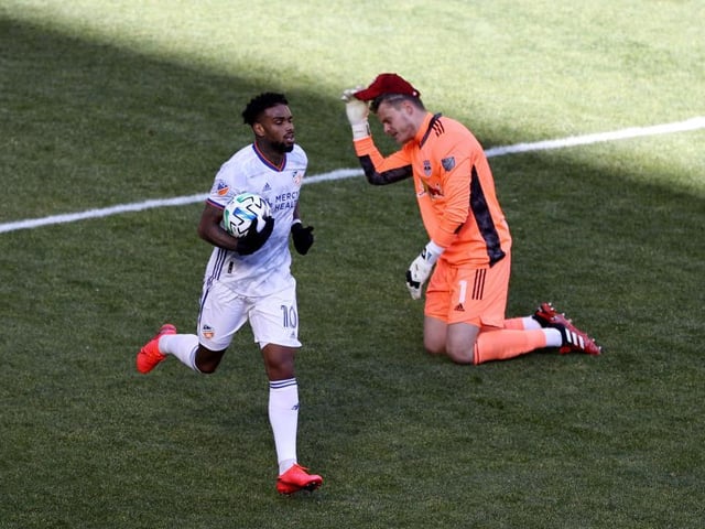The striker is currently on loan in the Major League until July 5, 2020. Contracted with Brighton until June 2022.