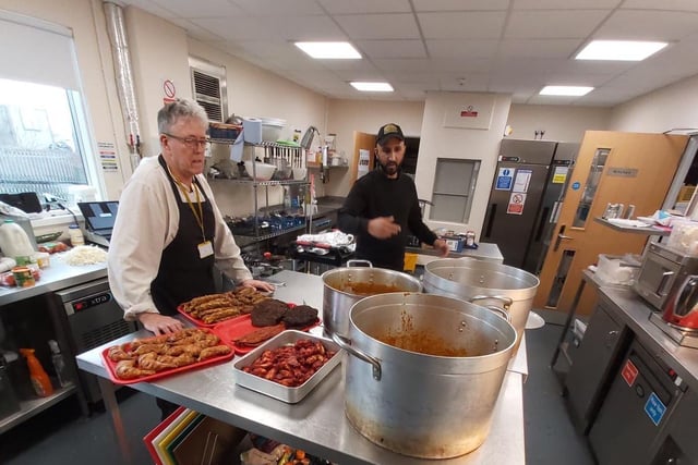 The Hemel Hempstead restaurant donated hundreds of cooked meals to DENS after they were forced to close due to the coronavirus outbreak