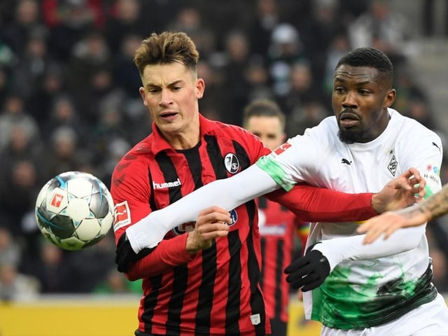 German agent Jorg Neblung believes Tottenham and Leeds could sign Freiburgs Robin Koch for a lower price due to the coronavirus outbreak. (Transfermarkt)