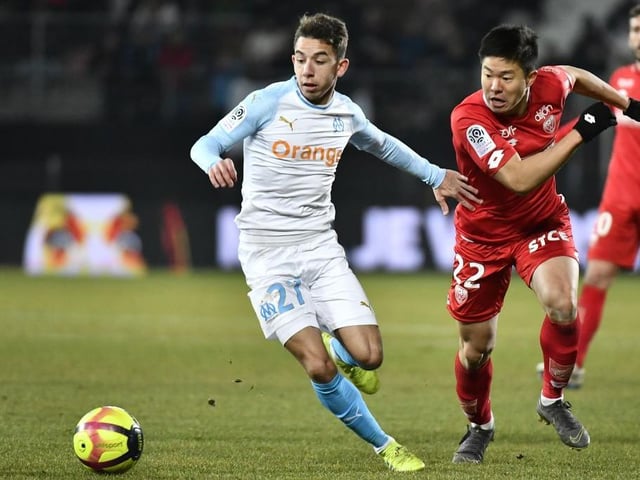 Aston Villa and West Ham are prepared to sanction 'major expenditure' and seal the signature of Marseille ace Maxime Lopez. Tottenham are also keen. (Estadio Deportivo)