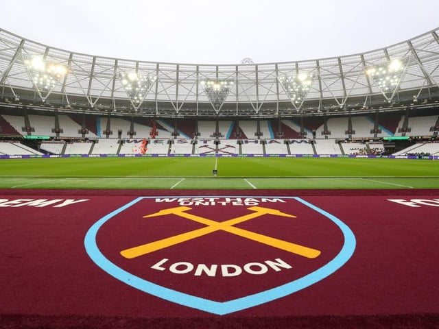 Average attendance during the 2019/20 season: 59,925