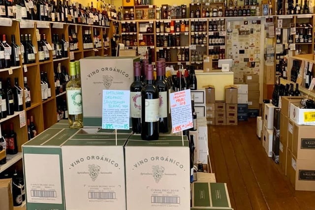 "If you need some decent wine to sip on, please call or email us and we will make sure that you don't run dry! Phone us on 01604638502 for more information.
northamptonwineconnection@gmail.com"
Free delivery minimum six bottles.