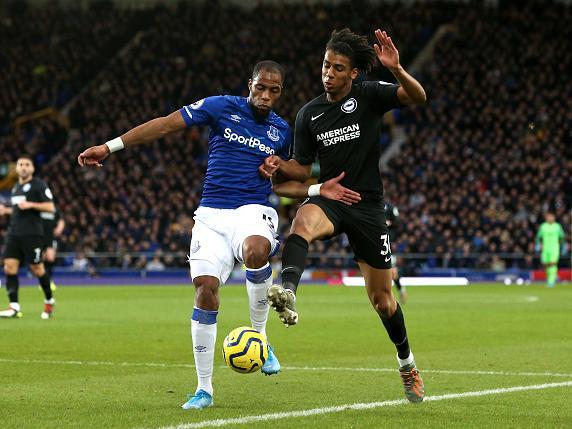 Left back, left midfield. Decent squad player.