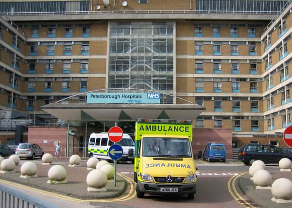Paramedic paparazzo Chris Porsz' NHS tribute