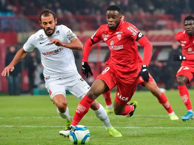 Juventus forward Stephy Mavididi admits it would be a dream to return to Arsenal one day, two years after leaving North London for Italy. (Football.London)