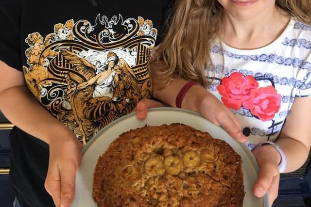 Banana cake in the slow cooker