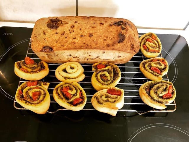 Azra Harte made wild garlic pesto pinwheels and apricot, chocolate, bananas and walnut loaf SUS-200414-150438001