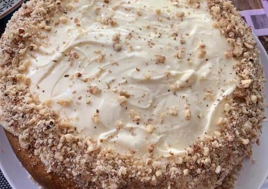 Monika Piecyk made a classic carrot cake SUS-200414-150558001