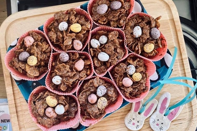 Joyce Wu sent us these chocolate cornflakes cakes by three year old Owain SUS-200414-151048001
