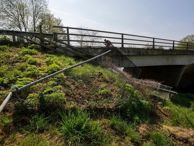 Dumped scaffolding in Bedford Road. Photo: Leila Coker