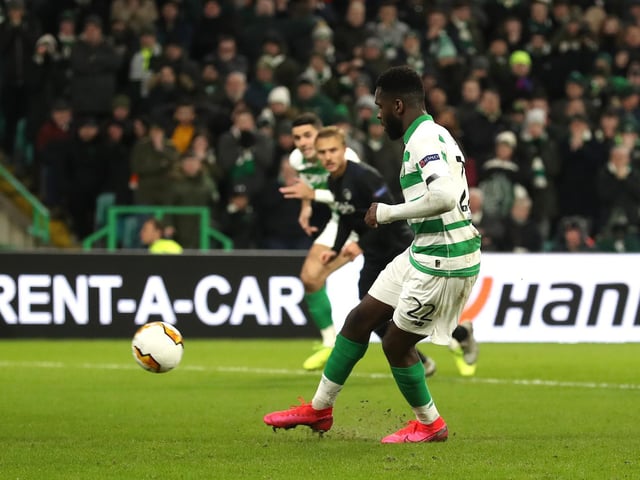 Arsenal and Everton are interested in signing Celtics French striker Odsonne Edouard. (Le10 Sport)