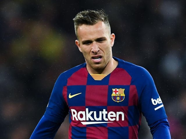 Tottenham Hotspur are set to rival Inter Milan in a bid to sign Barcelona midfielder Arthur with both clubs willing to substantially improve his wages. (Mundo Deportivo)