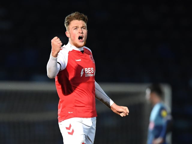 4th FLEETWOOD TOWN av PPG 1.704.