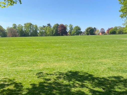 Northampton Hub Specials - out and about today conducting Op Talla patrols. Glad to see the majority of people adhering to government guidelines. Dallington park was very empty this afternoon #3035