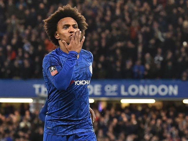 Arsenal are leading the race to sign Chelsea winger Willian, helped by defender David Luiz, who is close friends with his Brazilian counterpart. (ESPN)