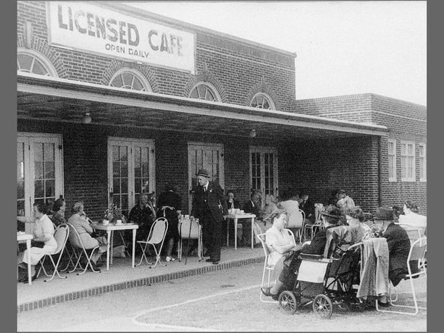 Is this a cafe in Hampden Park or Princes Park