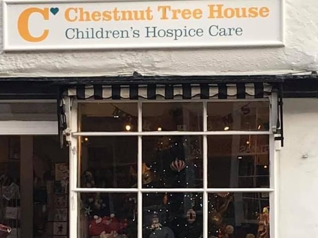 Chestnut Tree House's Christmas window SUS-190512-130524001