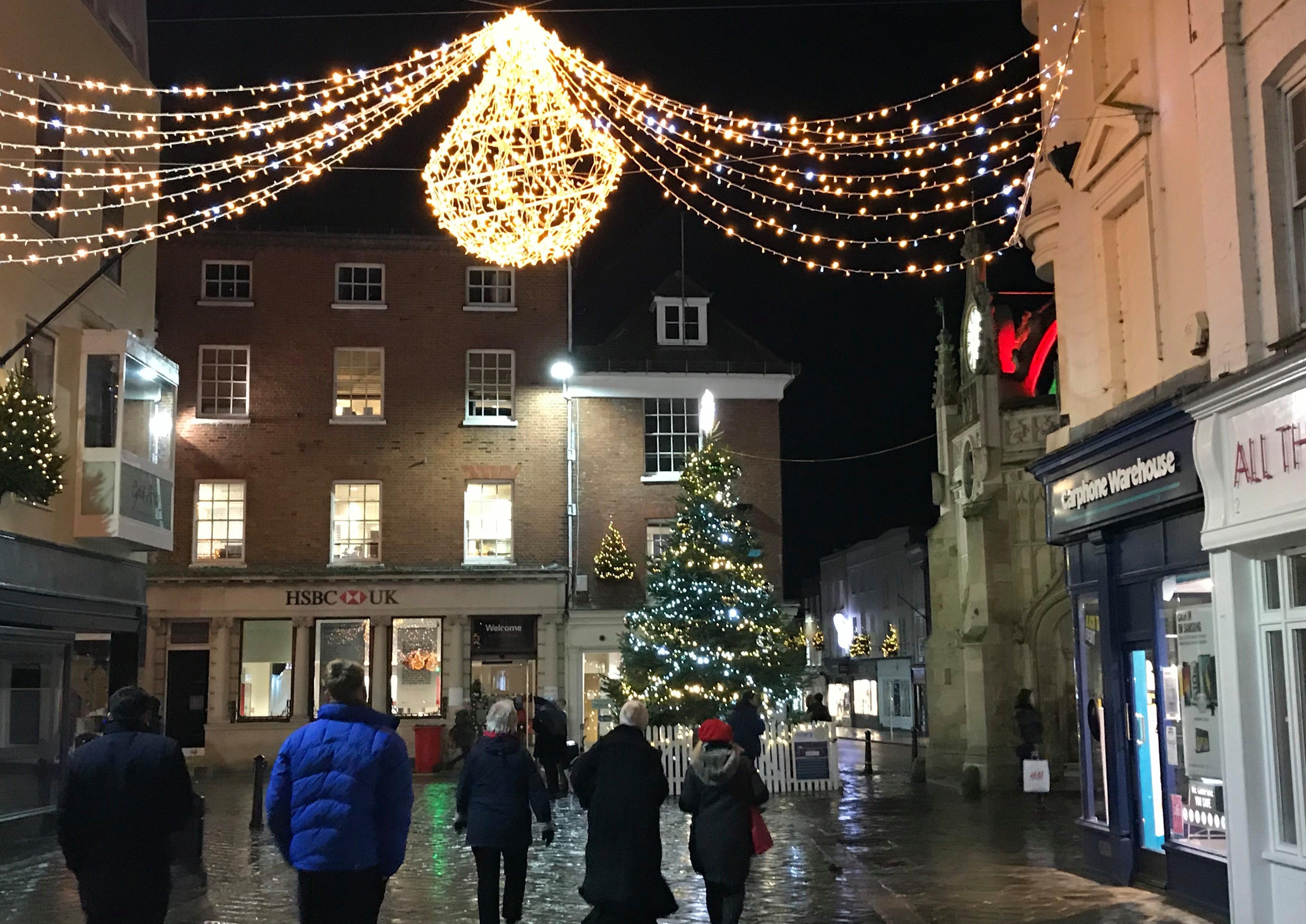 Christmas tree in Chichester city centre SUS-190612-121824001